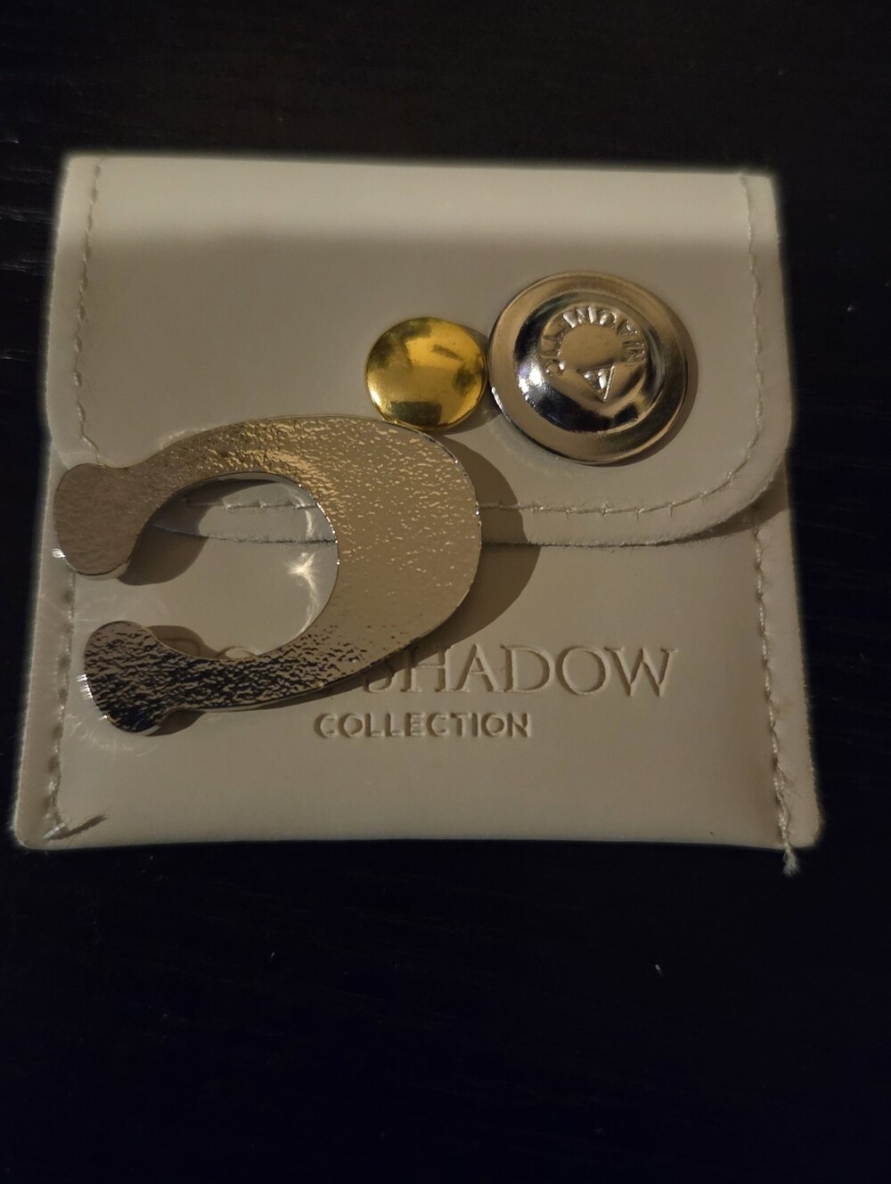 Magnet - Picture 2 of 2